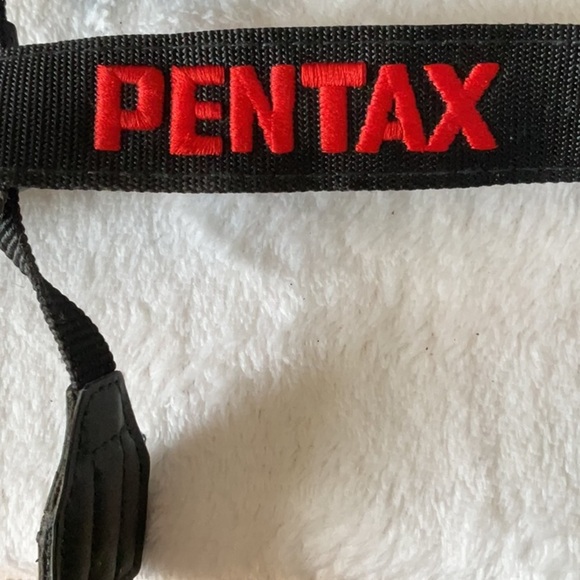 Pentax K20D DIGITAL DSLR Camera - Picture 6 of 7